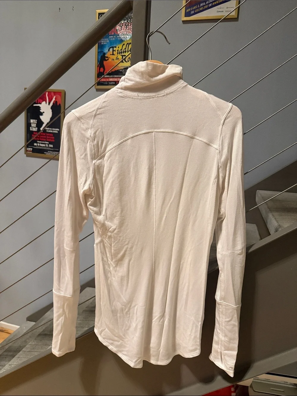 Lululemon Full Day Ahead Turtleneck White Size 6